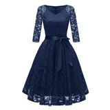 Robe Bleue Dentelle Vintage