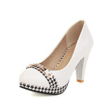 Chaussures look pin-up blanches année 50 vintage retro