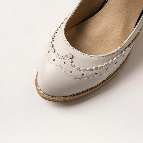 Chaussures années 50 petits talons escarpins blancs retro
