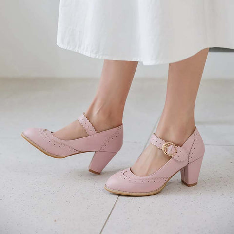 Chaussures escarpins petits talons roses années 50 pin-up