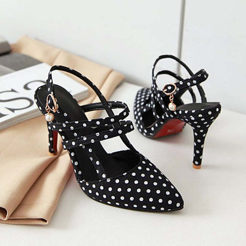 Chaussures escarpins noirs rockabilly années 50 vintage pin-up