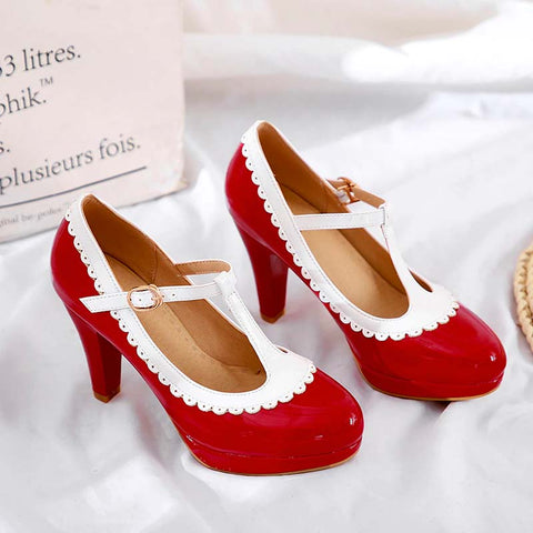 Chaussures rouges pin up talons hauts vintage retro années 50